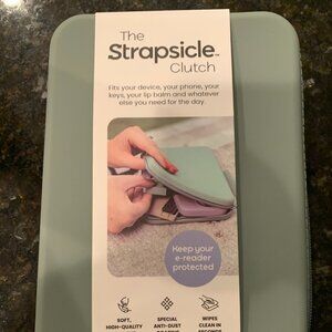 The Strapsicle E-Reader Clutch